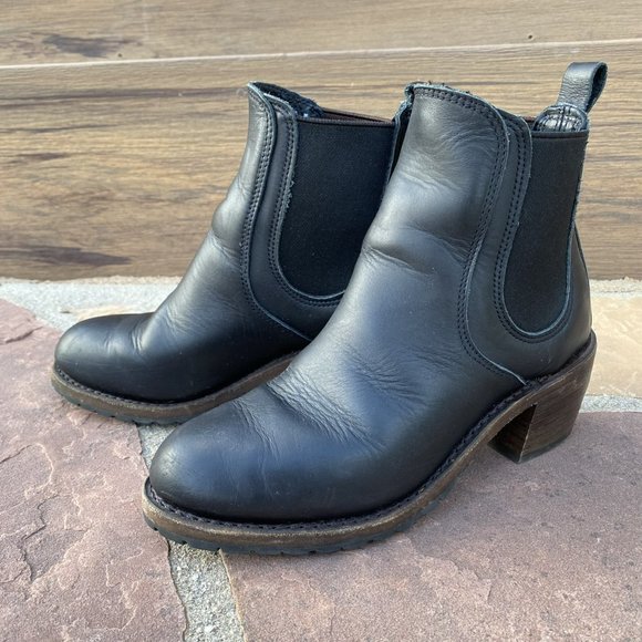 Red Wing Shoes Shoes - Red Wing Shoes - Heritage Harriet Ankle Boot in Black Leather Made in USA 7 1/2B